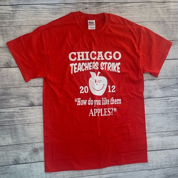 2012 Chicago Teachers Strike T-shirt - Picture 2 of 3